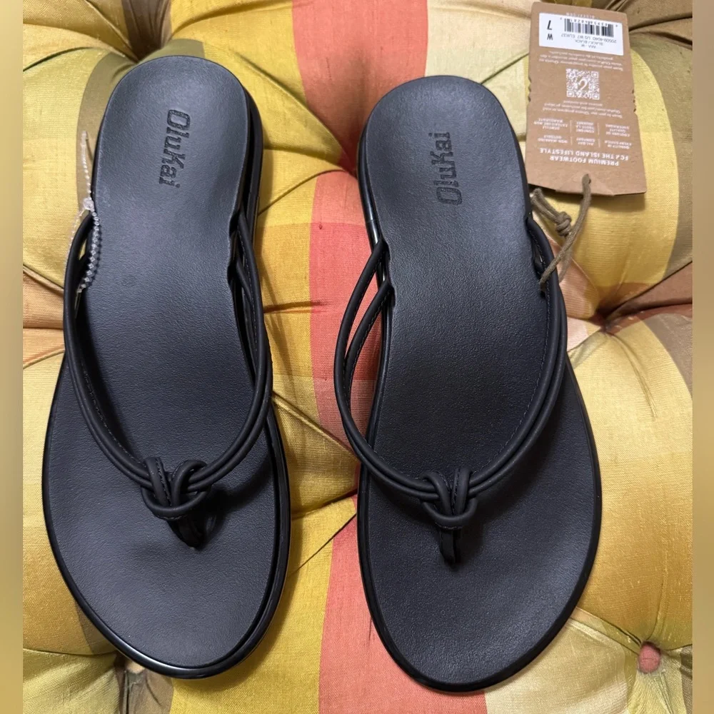 Olukai AKA-W sandals New with Tags attached $70 - Picture 9 of 14